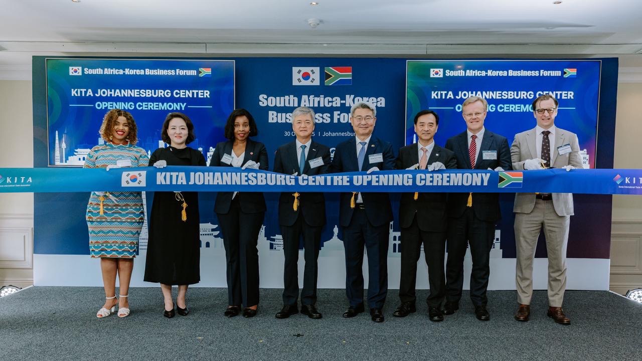 양동한 대사, 한국무역협회 사무소 개소식 및 한-남아공 비즈니스 포럼 참석(10.30)